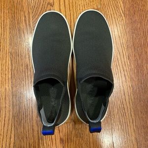 Rothy’s Chelsea boot size 7.5 olive green